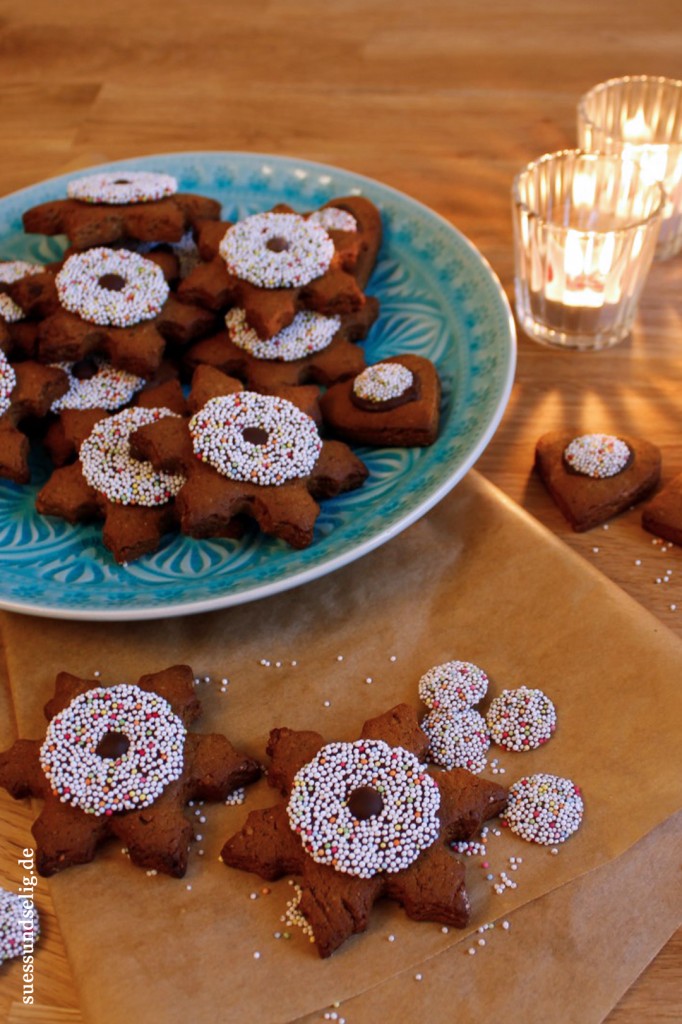 Lebkuchen-Plätzchen - ein weihnachtliches Rezept | suessundselig